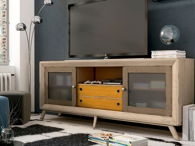 Vintage, mueble T.V acabado anticuario